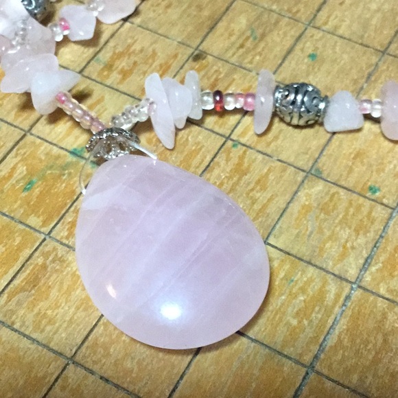 Semiprecious Stone Rose Quartz Crystal Pendant Necklace 17”L Barrel Roller Clasp - Picture 9 of 9